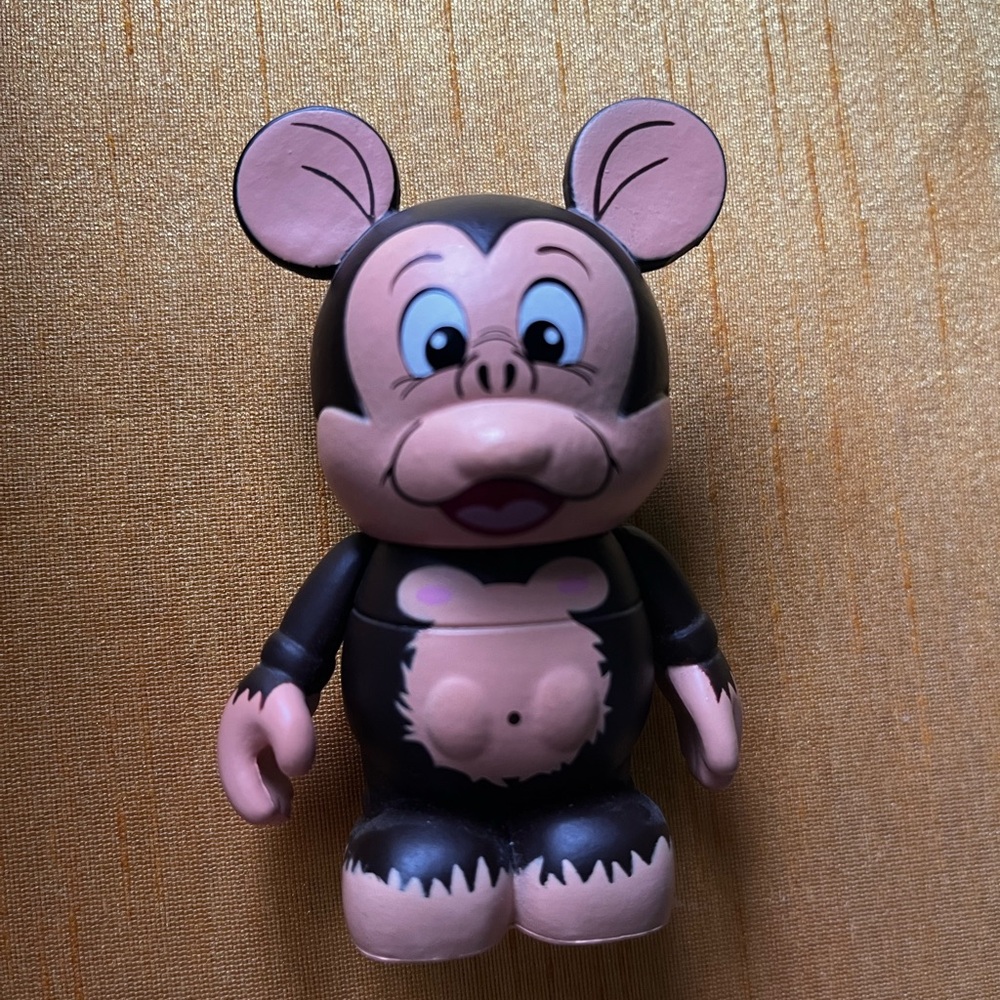 VINTAGE DISNEY VINYLMATION